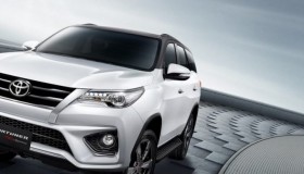 Toyota Fortuner trở lại top 10 ôtô bán chạy tại Việt Nam Tháng 8, mẫu SUV của Toyota là sản phẩm nhập khẩu duy nhất, Vios và i10 vẫn chia nhau hai vị trí đầu bảng.