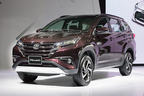 Toyota Rush và Avanza, hai xe 7 chỗ mới giá từ 537 triệu